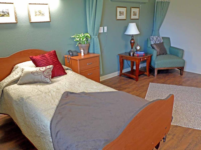 HARBOR LAKES NURSING AND REHABILITATION CENTER nursing home in GRANBURY, TX - Photo 4 of 10