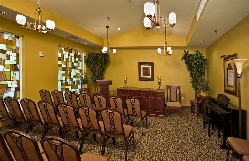 THE COLONNADES AT REFLECTION BAY nursing home in PEARLAND, TX - Photo 3 of 5