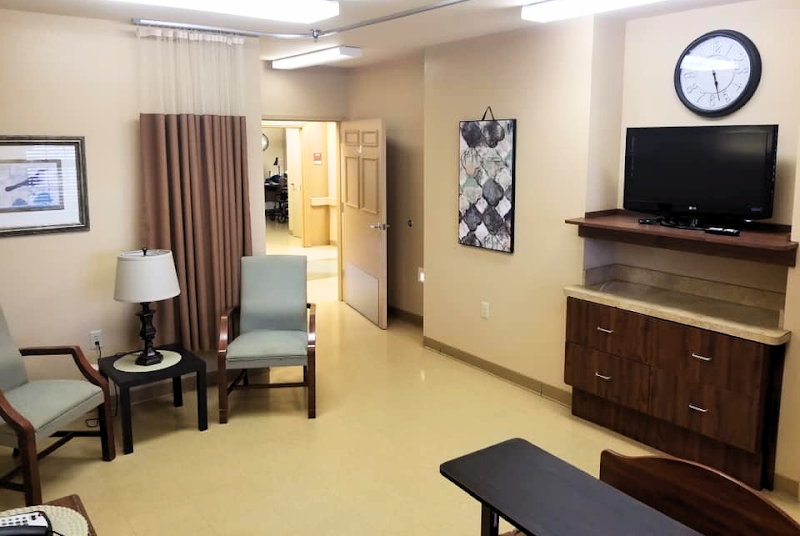 ROCK CREEK HEALTH AND REHABILITATION nursing home in SULPHUR SPRINGS, TX - Photo 3 of 10
