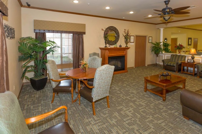 LEGEND OAKS HEALTHCARE AND REHABILITATION - ENNIS nursing home in ENNIS, TX - Photo 5 of 10