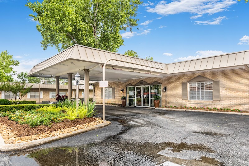 MEMEMORIAL CITY NURSING AND REHABILITATION CENTER nursing home in HOUSTON, TX - Photo 4 of 5