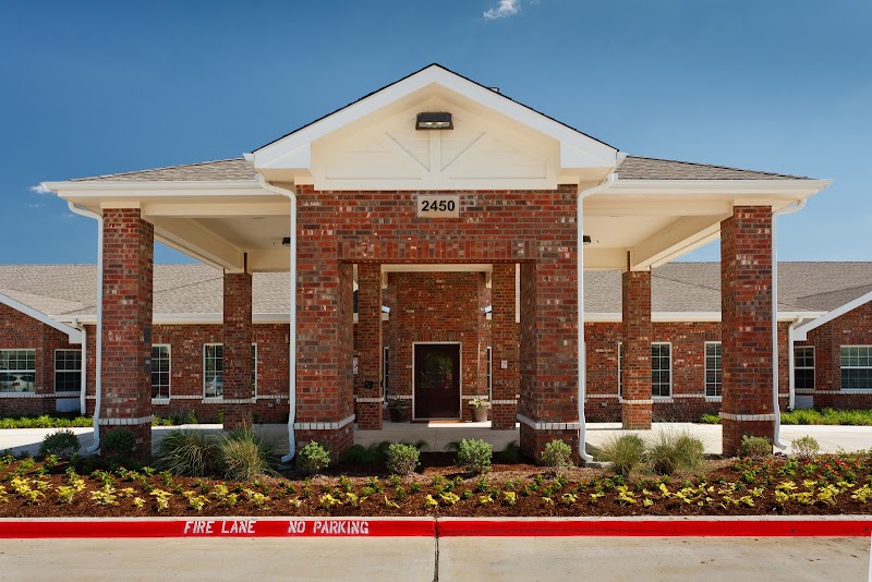 Lakewest Rehabilitation and Skilled Care nursing home in Dallas, TX - Photo 3 of 5