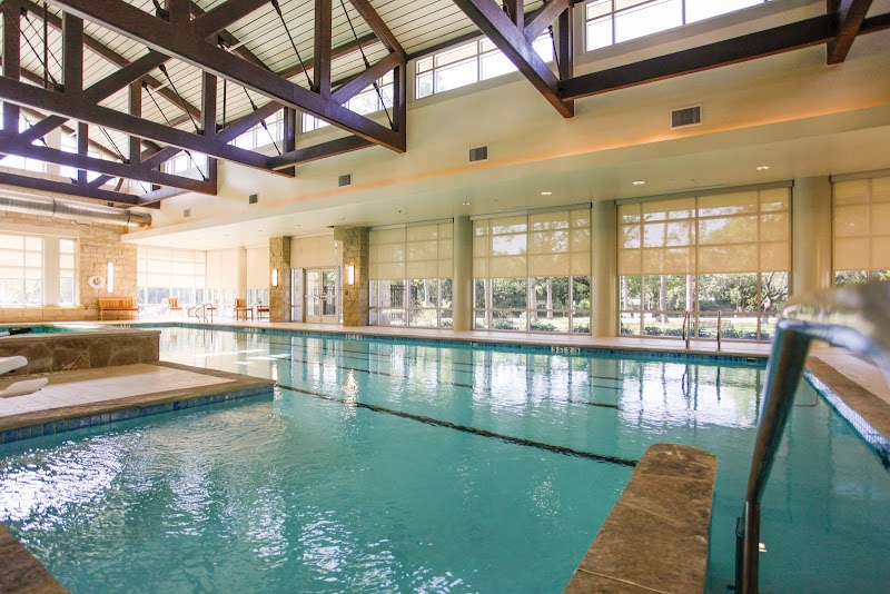 BAYOU MANOR nursing home in HOUSTON, TX - Photo 3 of 10