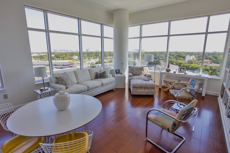 BAYOU MANOR nursing home in HOUSTON, TX - Photo 5 of 10