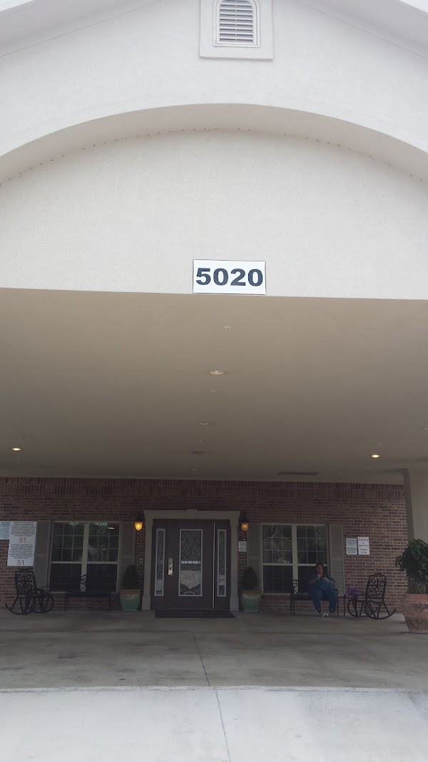 BAYWOOD CROSSING REHABILITATION & HEALTHCARE CENTE nursing home in PASADENA, TX - Photo 1 of 10