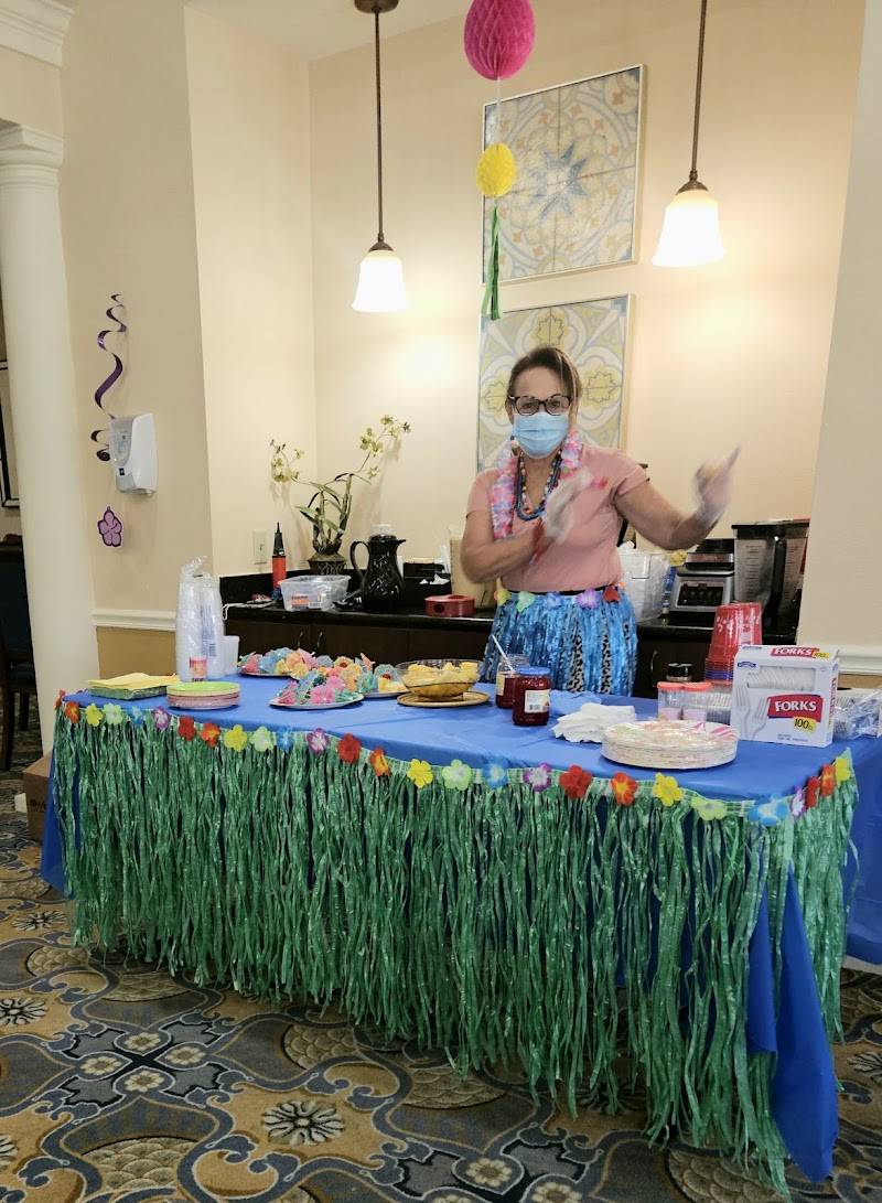 CORONADO AT STONE OAK nursing home in SAN ANTONIO, TX - Photo 4 of 10