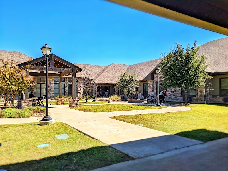 FORUM PARKWAY HEALTH & REHABILITATION nursing home in BEDFORD, TX - Photo 2 of 5