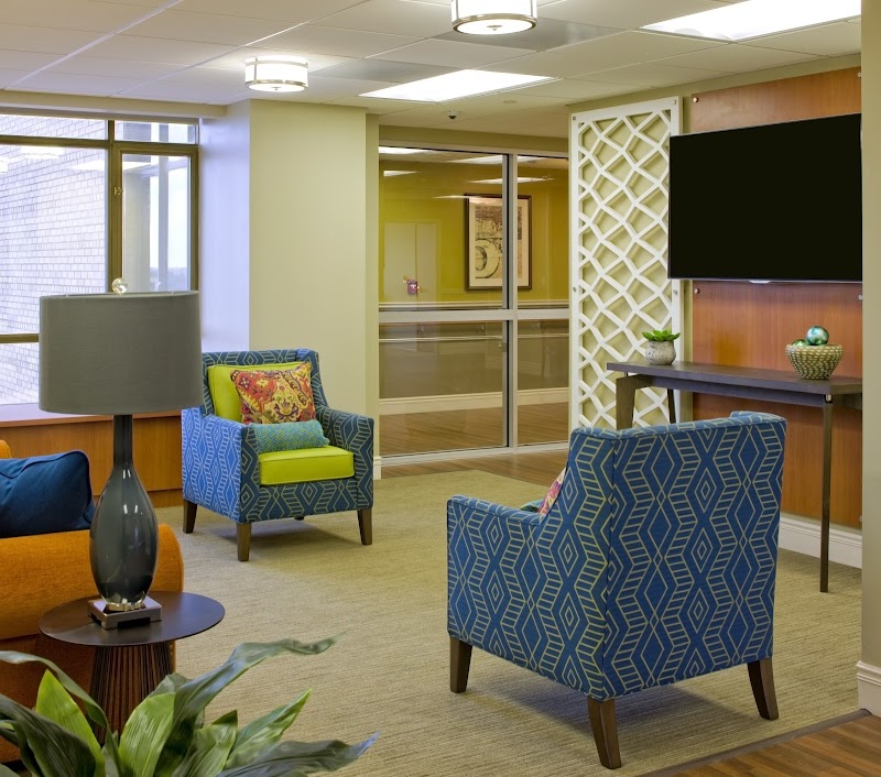 PURE HEALTH TRANSITIONAL CARE AT TEXAS HEALTH PRES nursing home in DALLAS, TX - Photo 3 of 10