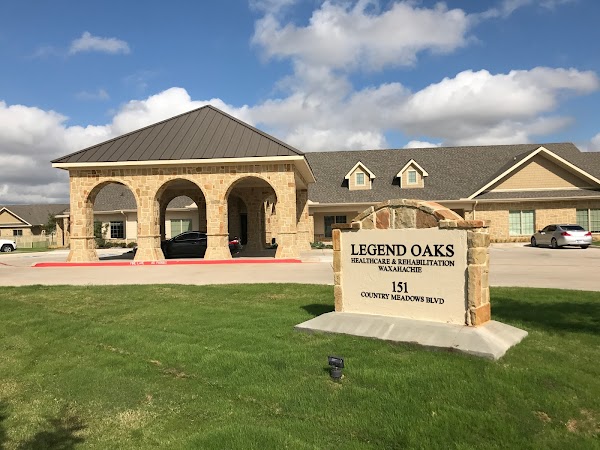 LEGEND OAKS HEALTHCARE AND REHABILITATION - WAXAHA nursing home in WAXAHACHIE, TX - Photo 1 of 5