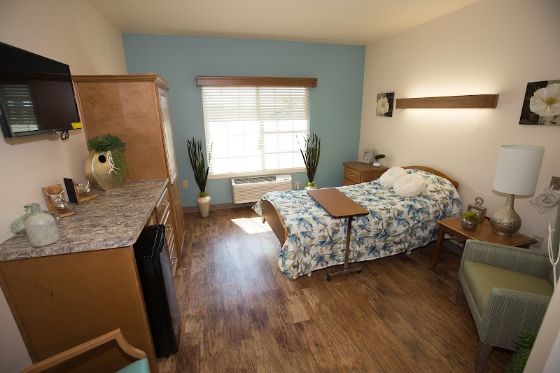 LEGEND OAKS HEALTHCARE AND REHABILITATION - WAXAHA nursing home in WAXAHACHIE, TX - Photo 4 of 5