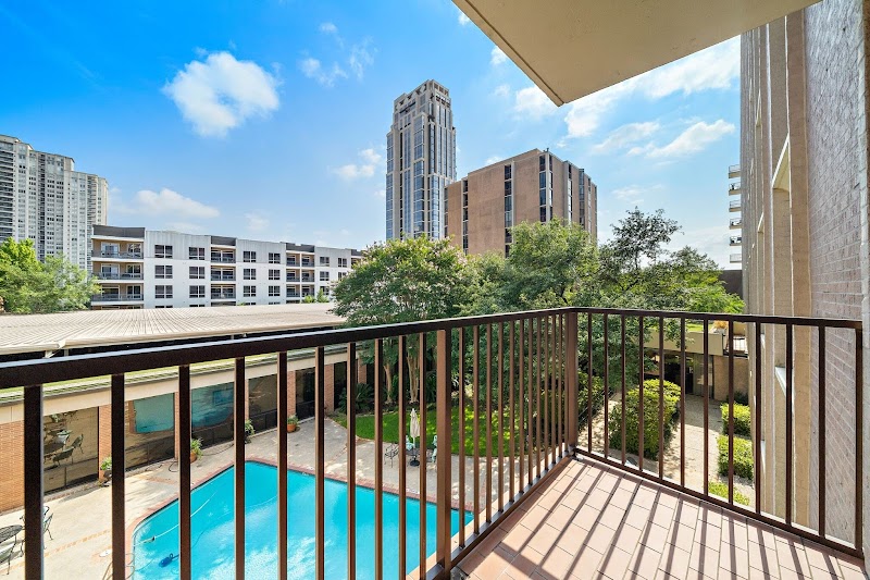 THE HALLMARK nursing home in HOUSTON, TX - Photo 2 of 10