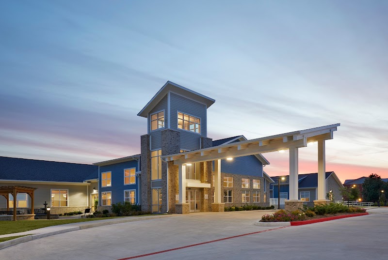 HOUSTON TRANSITIONAL CARE nursing home in HOUSTON, TX - Photo 3 of 10