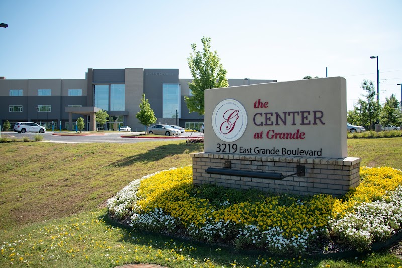 THE CENTER AT GRANDE nursing home in TYLER, TX - Photo 2 of 10